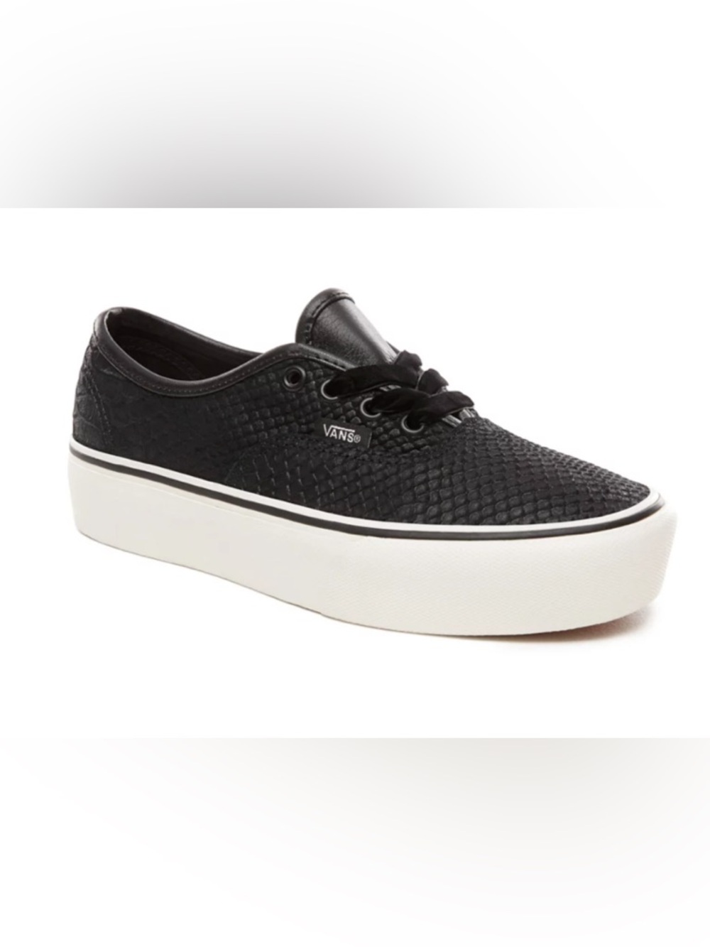 Vans Women's Black & white embossed snakeskin Textured Platform Sneaker size 7